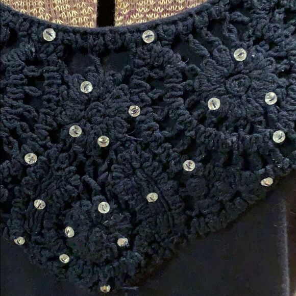 RXB crocheted crystal bead yoke shirt sleeve T NWT - Picture 3 of 5